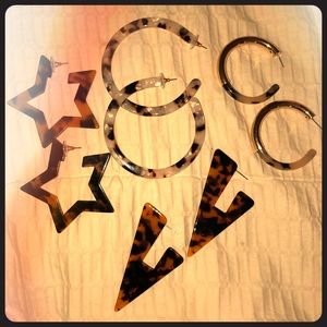 set of 4 Tortoiseshell earrings!